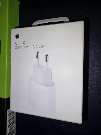 Kit Cable Faster USB-C  y  Cargador Blanco 20W - miniatura 5