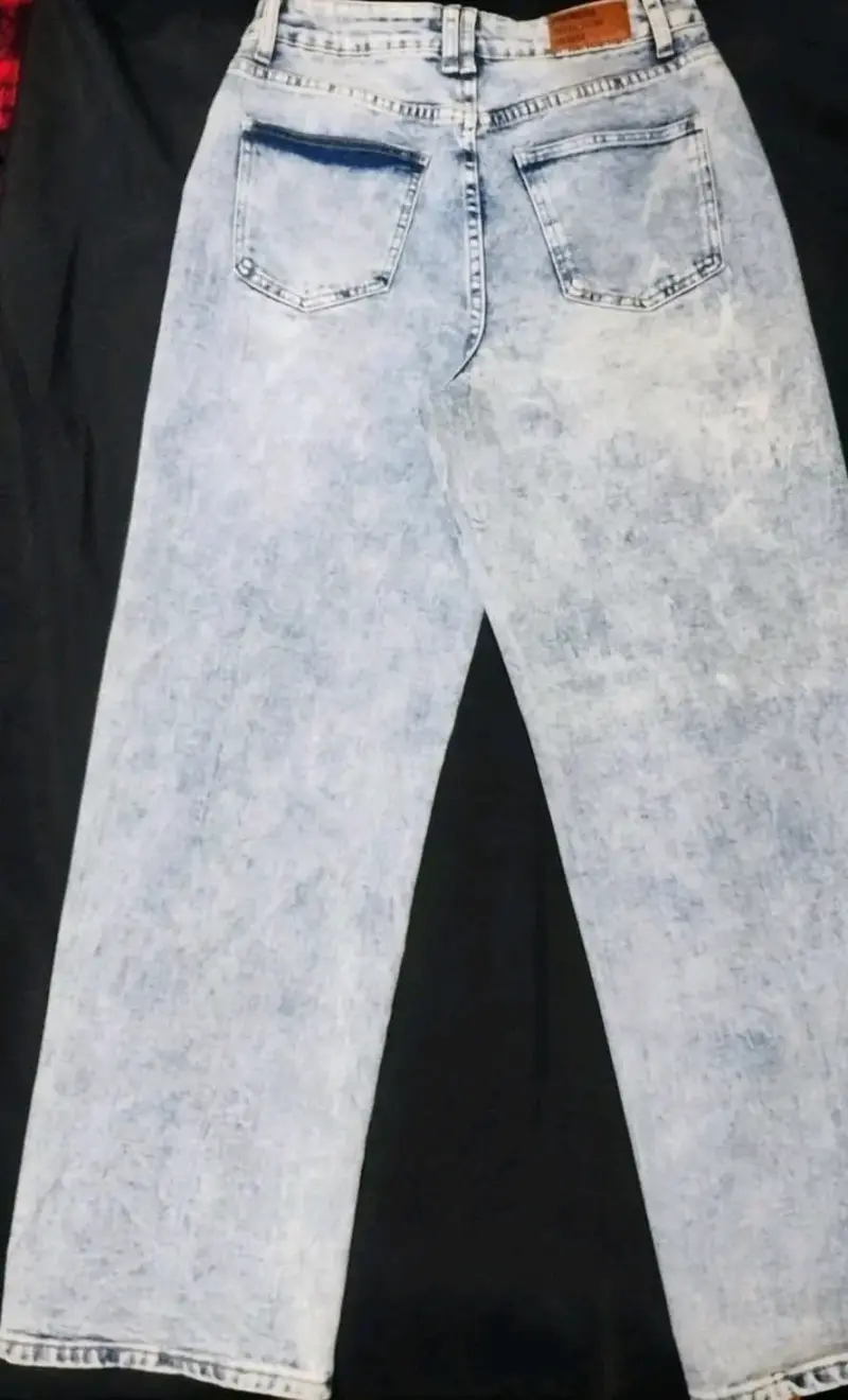 Jeans de mezclilla azul claro Dennin - 2