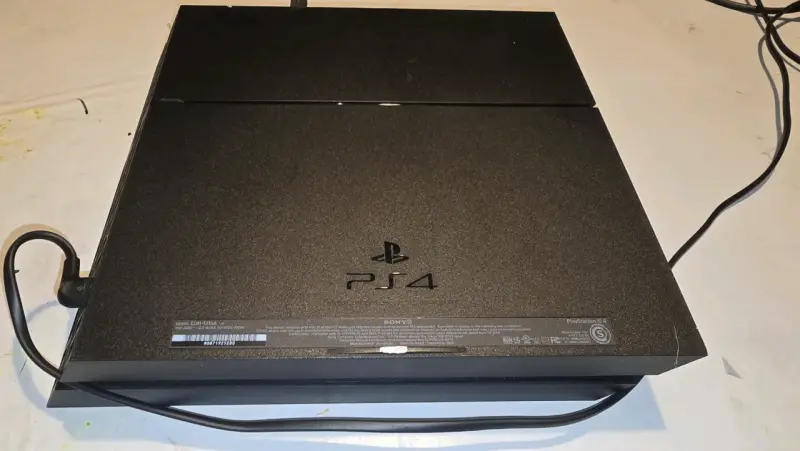 Consola PlayStation 4 en buen estado - 3