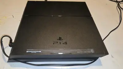 Consola PlayStation 4 en buen estado - miniatura 3