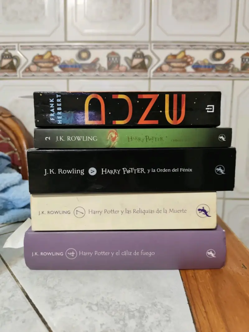 Colección de libros Harry Potter y Dune - 1