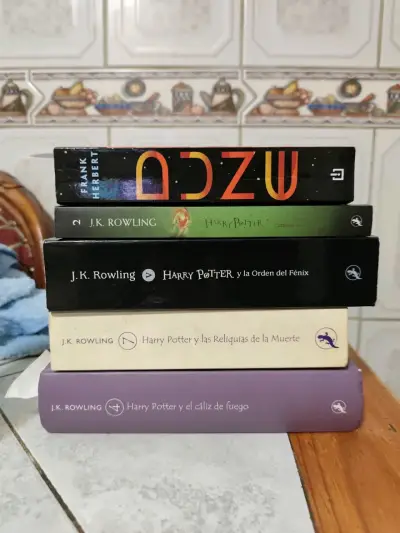 Colección de libros Harry Potter y Dune - miniatura 1