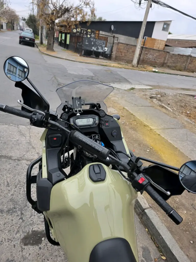 Moto Kawasaki KLR 650 Adventure Verde - 2