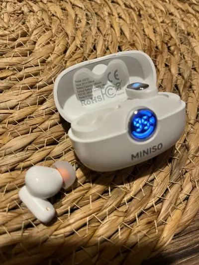 Audífonos inalámbricos Miniso MS105 - miniatura 2