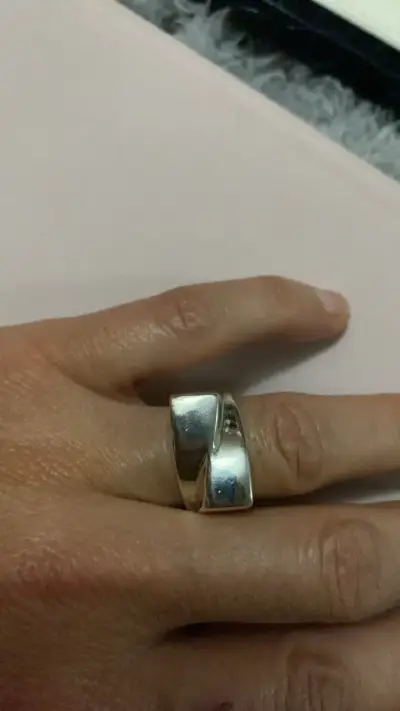 Anillo de plata diseño moderno - miniatura 5