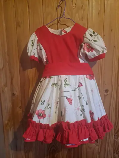 Vestido infantil floral con capa blanca - miniatura 1