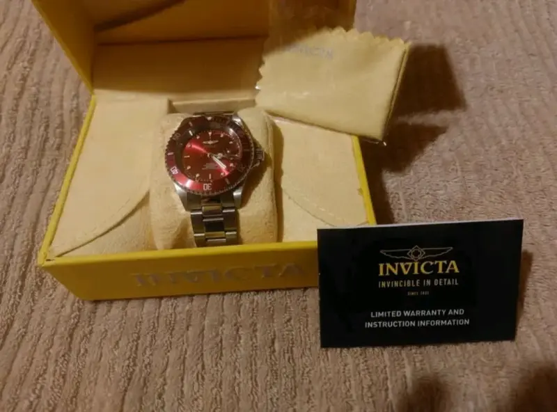 Reloj Invicta automático rojo. Nuevo y original - 3