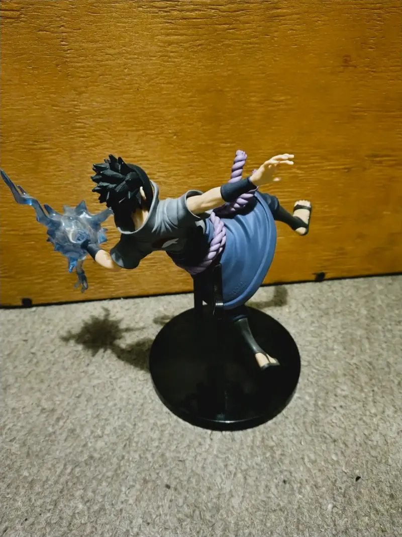Figura de Sasuke Uchiha Naruto 20 Aniversario - 3