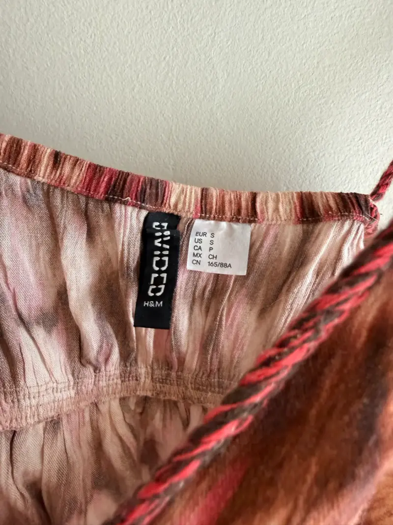 Top de tirantes estampado H&M en tonos marrones - 3