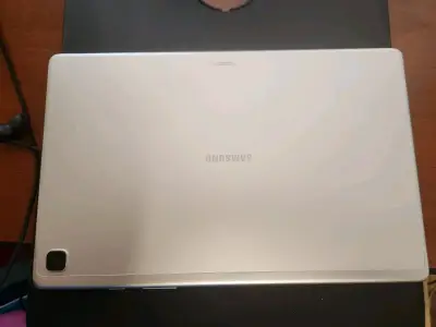 Tablet Samsung Galaxy Tab A7 en buen estado - miniatura 2