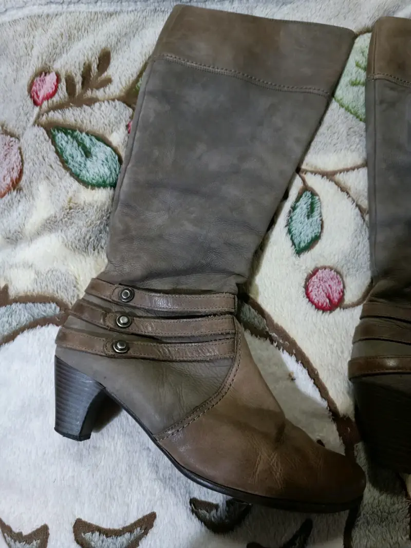 Botas de cuero marrón con tacón Gabor - 2