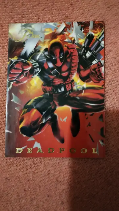 Cuaderno de colección Deadpool con diseño exclusivo - miniatura 1