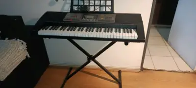 Teclado electrónico con soporte y pantalla digital - miniatura 1