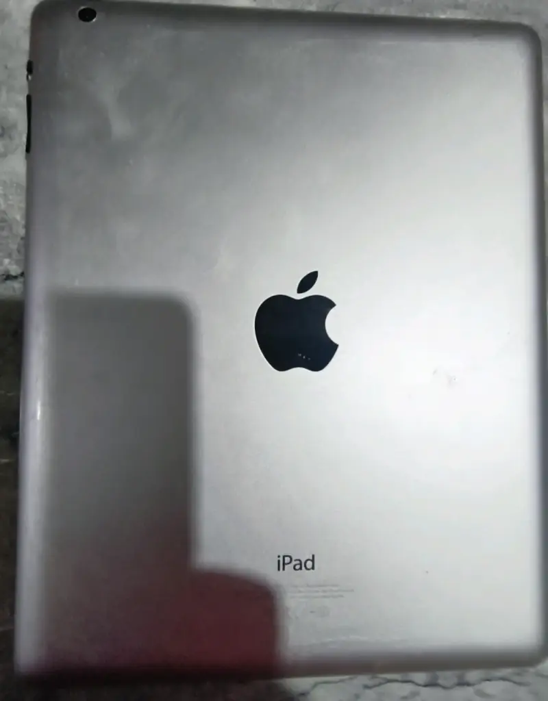 iPad 4ª generación con cuenta iCloud (repuesto) - 3