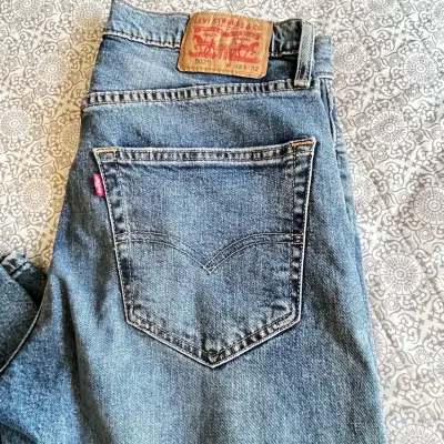 Jeans Levi's 502 Talla 32 Azul Clásico - miniatura 1