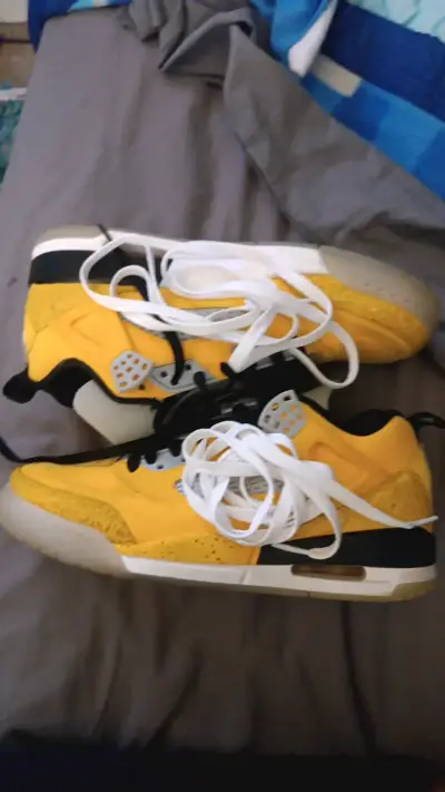 Zapatillas deportivas amarillas con caja original - miniatura 2