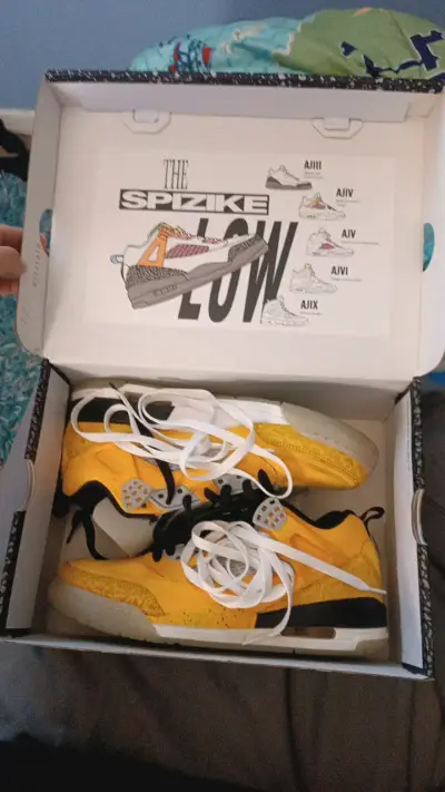 Zapatillas deportivas amarillas con caja original - miniatura 3