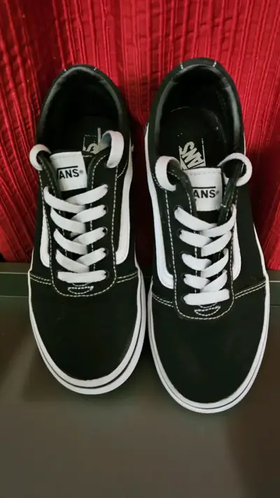 Zapatillas Vans negras clásicas unisex - miniatura 1