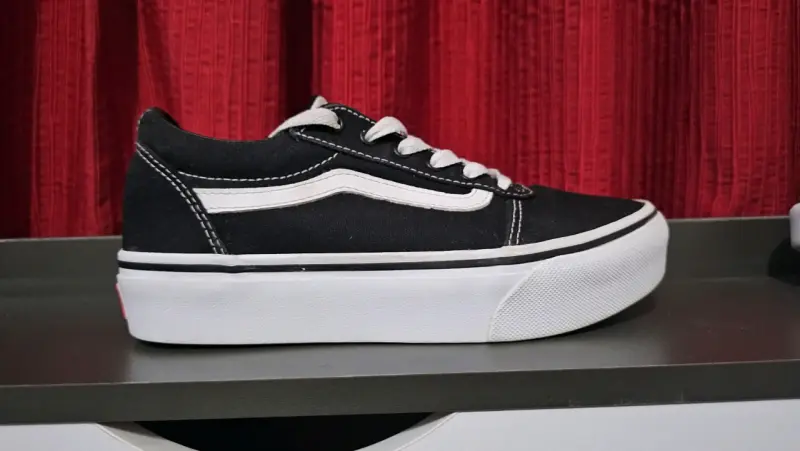 Zapatillas Vans negras clásicas unisex - 4