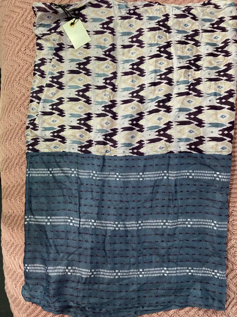 Pañuelo tipo bufanda de viscosa con diseño étnico - 2