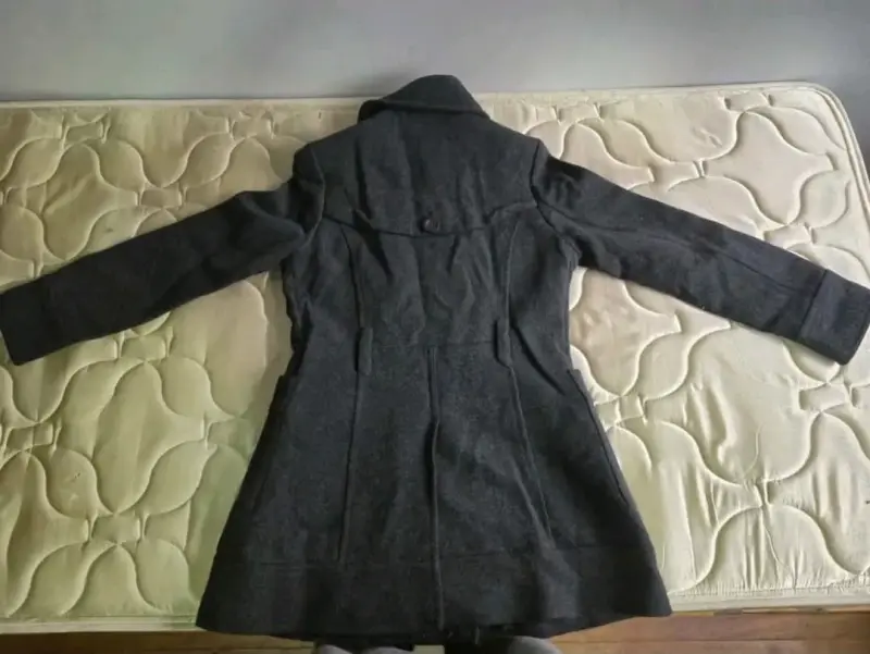 Abrigo gris oscuro H&M para mujer - 3