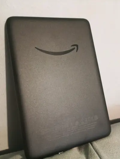 Kindle Kids Edition con funda y cargador - miniatura 2