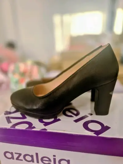 Zapatos de Tacón Negro Azaleia - miniatura 1