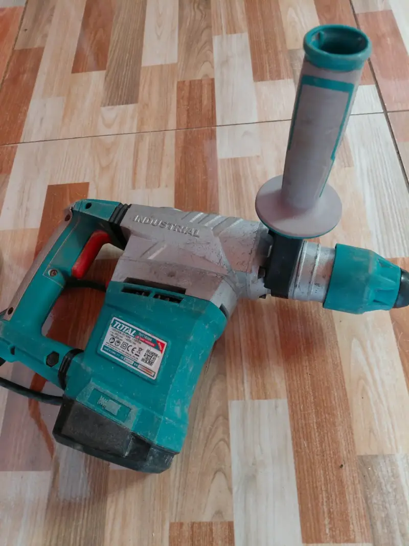 Martillo Demoledor Total Industrial 1800W - 3