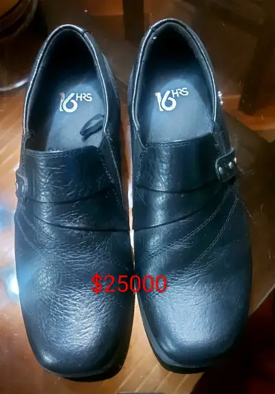 Sandalias negras de cuero para mujer - miniatura 4