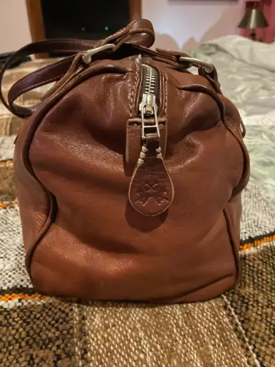 Bolso de cuero marrón La Martina con detalles metálicos - miniatura 5
