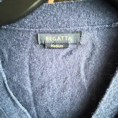 Cardigan azul marino de lana Regatta - miniatura 3