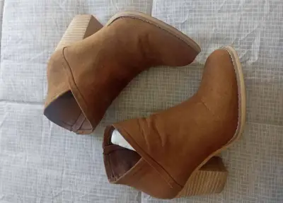 Botines de tacón alto color camel talla 39 - miniatura 3
