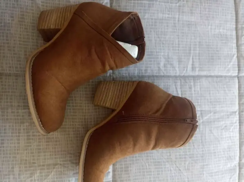 Botines de tacón alto color camel talla 39 - 5
