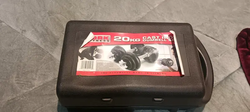 Set de mancuernas ajustables con estuche - 10