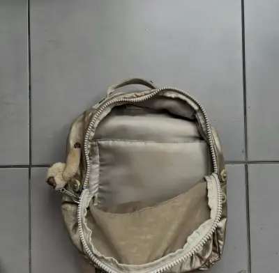 Mochila dorada Kipling/Modelo Seoul S - miniatura 5