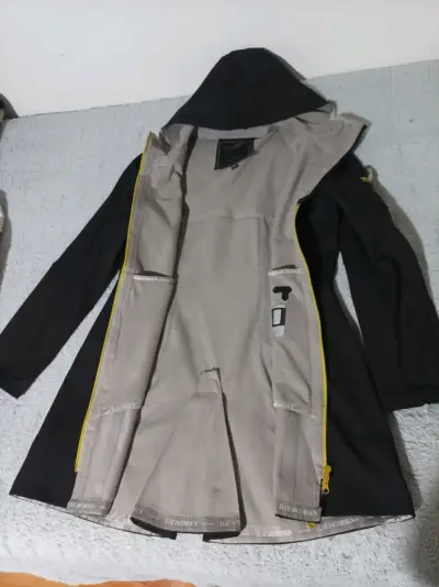 Abrigo impermeable Ilse Jacobsen con capucha - miniatura 1