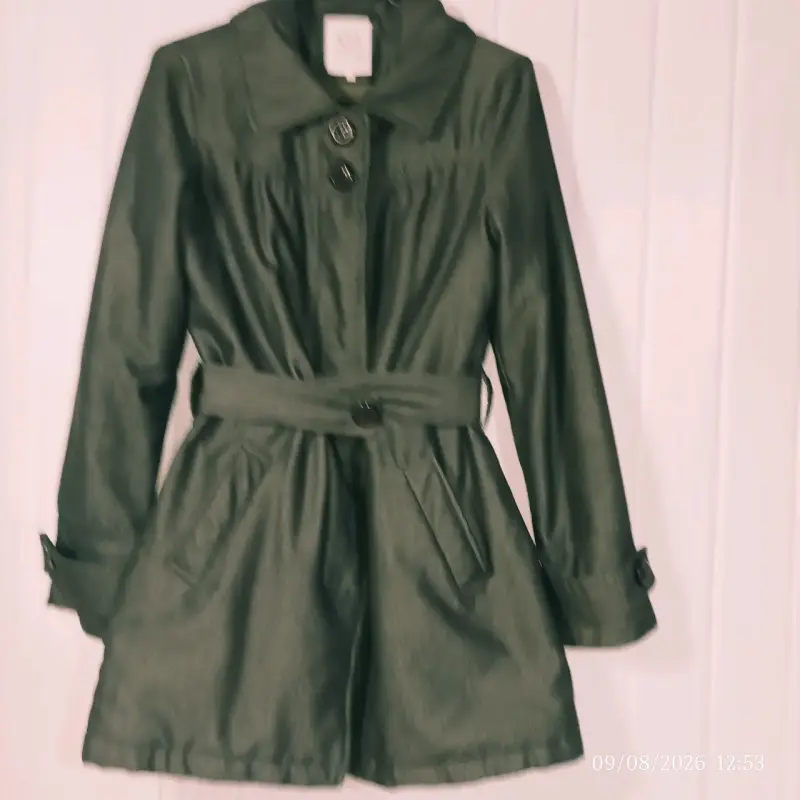 Abrigo verde oscuro con cinturón para mujer - 6