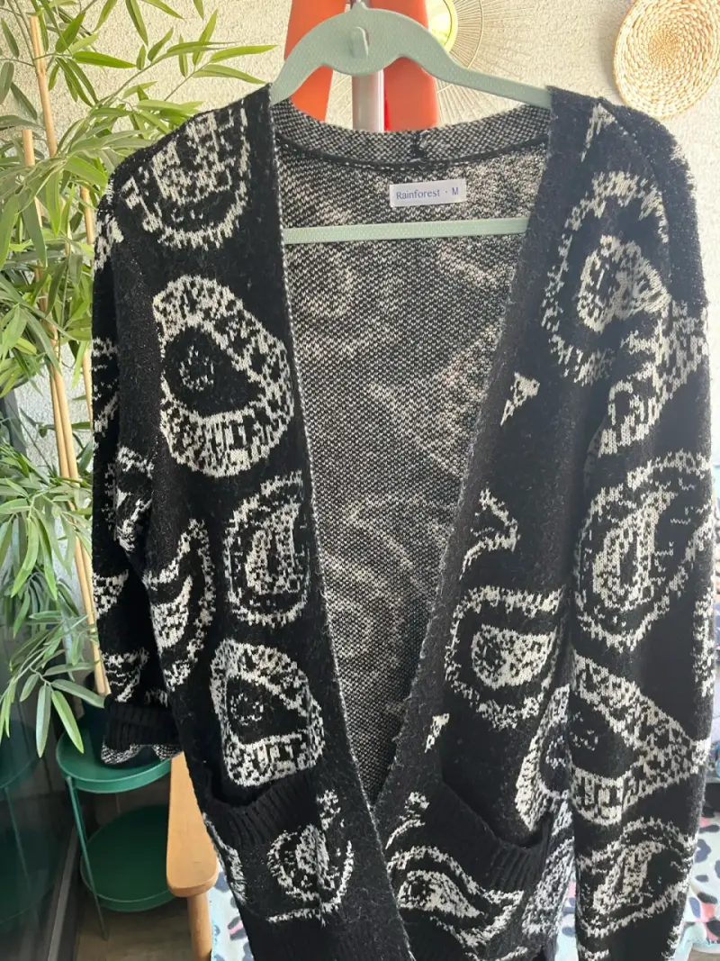 Cárdigan negro con diseño Rainforest talla M