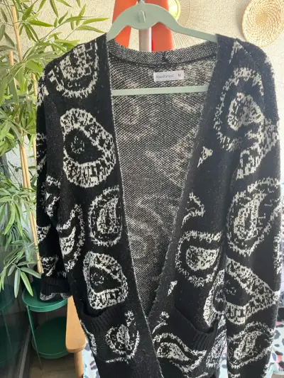 Cárdigan negro con diseño Rainforest talla M - miniatura 1