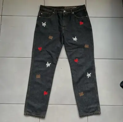 Jeans Zoo York con diseños bordados - miniatura 1