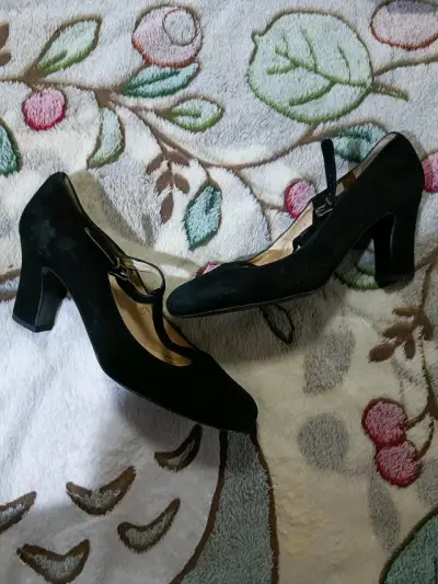 Zapatos de tacón negro de gamuza para mujer - miniatura 3
