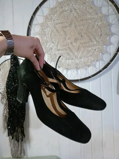 Zapatos de tacón negro de gamuza para mujer - miniatura 4