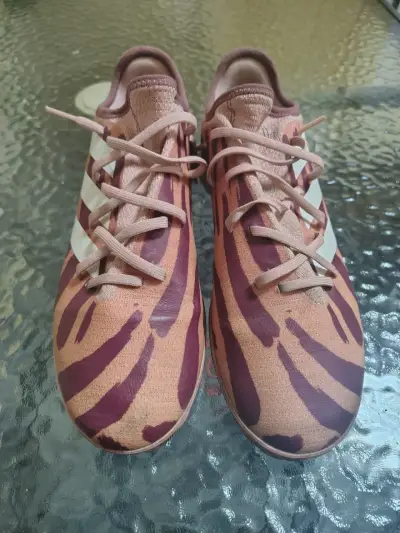 Zapatillas deportivas Adidas con diseño animal print - miniatura 2