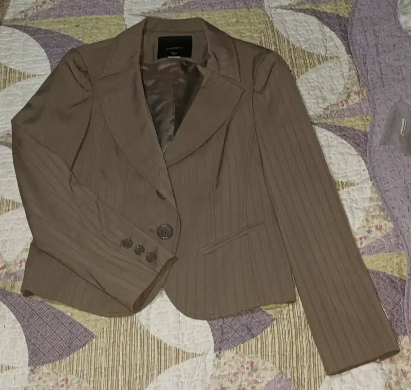 Blazer marrón de mujer elegante Basement basic 42