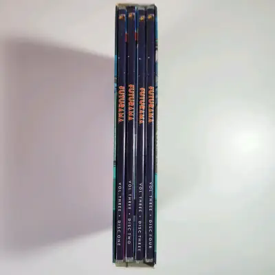 SET DVD FUTURAMA TEMPORADA 3 - miniatura 5