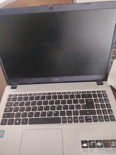 Laptop Acer Aspire A515-52 con Intel Core i5 - miniatura 5