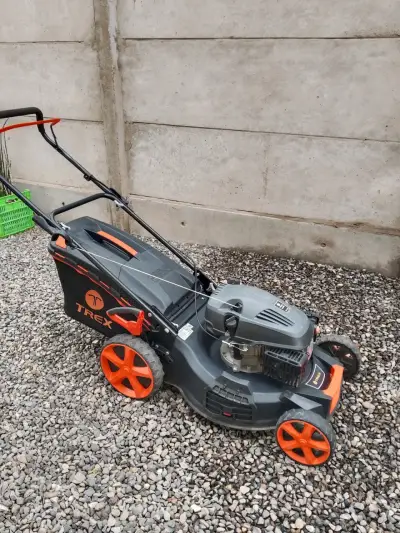 Cortacésped a gasolina Trex con ruedas grandes - miniatura 1