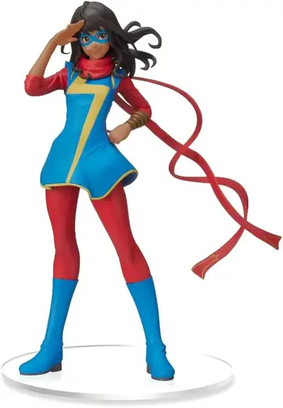 Figura de colección Ms. Marvel SPM - miniatura 1