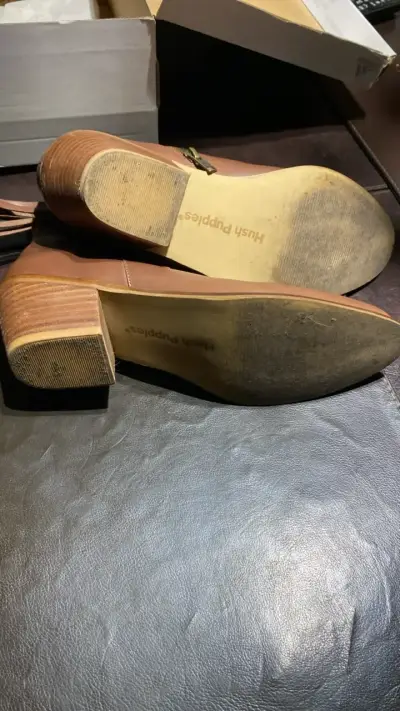 Botines de cuero marrón con tacón y flecos - miniatura 3