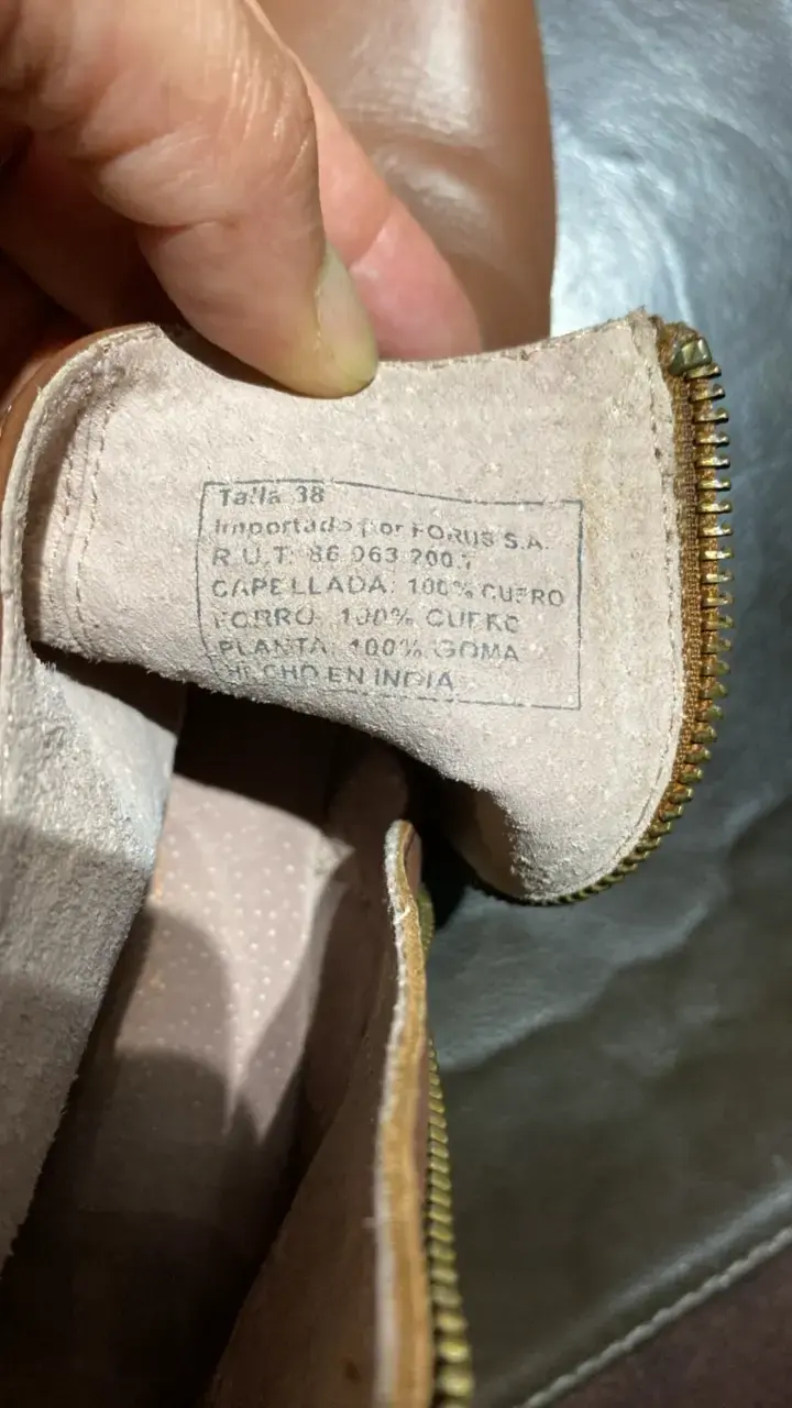 Botines de cuero marrón con tacón y flecos - 4